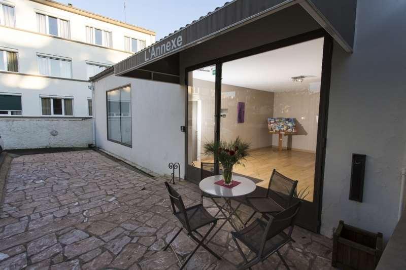 Brit Hotel Du Parc Niort Centre-Parking Gratuit Ресторант снимка