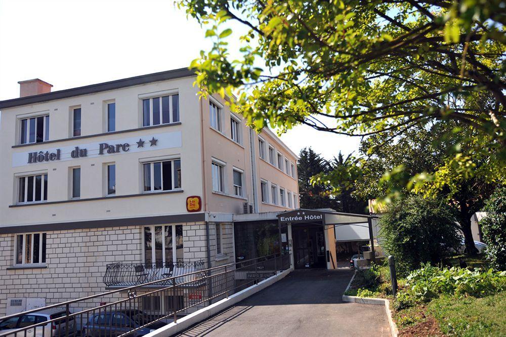 Brit Hotel Du Parc Niort Centre-Parking Gratuit Екстериор снимка